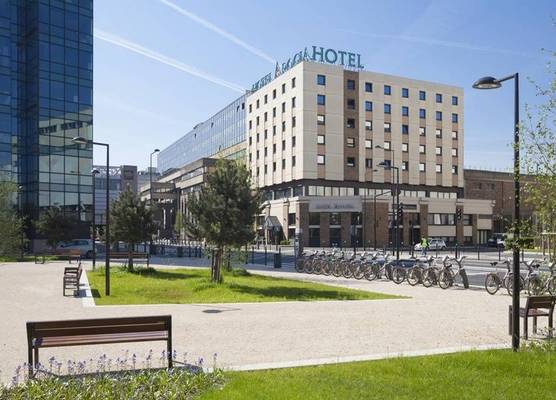 APOGIA PARIS 1