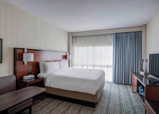 Houston Airport Marriott at George Bush Intercontinental 1