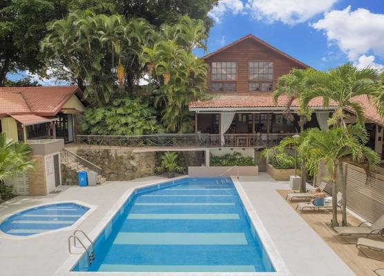 El Rodeo Estancia Boutique Hotel & Steakhouse 1