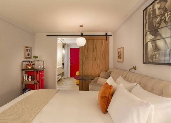 Virgin Hotels Glasgow 1