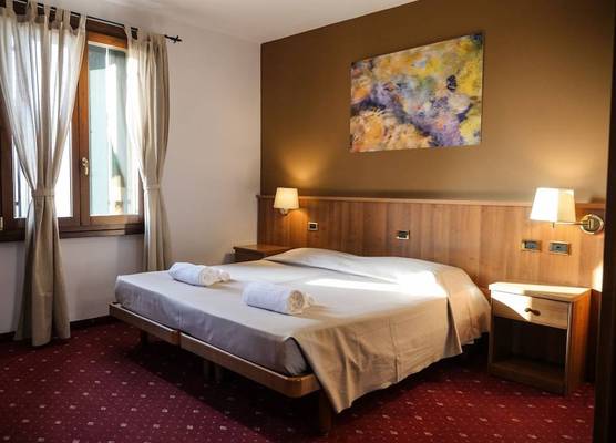 VILLANOVA HOTEL 1