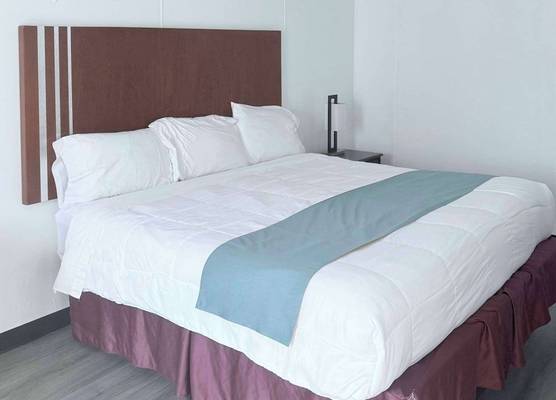 Rodeway Inn Enid South 1