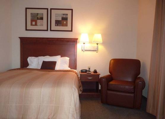 Candlewood Suites FAYETTEVILLE-UNIV OF ARKANSAS by IHG 1