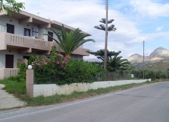 Elena Rooms 1