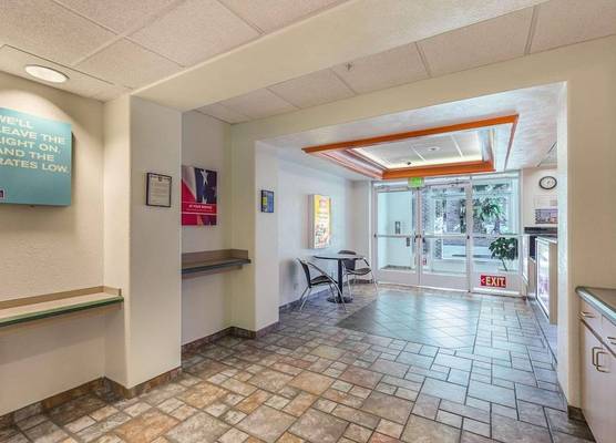 Motel 6 Beatty, NV - Death Valley 1