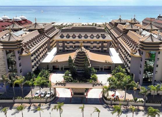 Royal Dragon Hotel 1