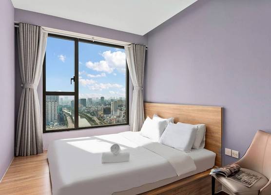 REM Rivergate Garden Pool Signature Apartments 1