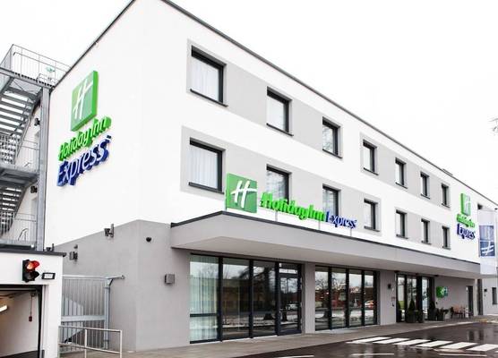 Holiday Inn Express MUNICH - OLYMPIAPARK by IHG 1