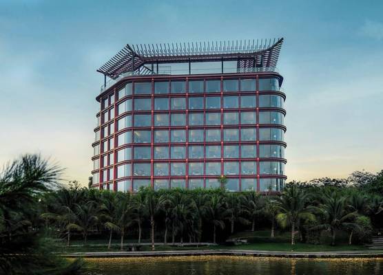 Dusit Le Palais Tu Hoa Hanoi 1