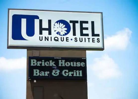 Unique Suites Hotel 1