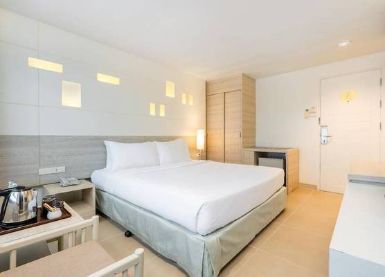 Sunshine Hotel & Residences 1