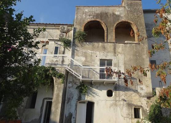 Casa Nina' "La Santa", tradicional Amalfi Coast Villa Retreat 1