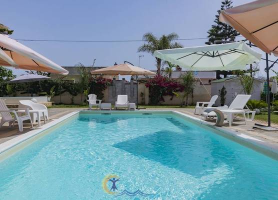 VILLA LEONARDO SAN FOCA - Room, Pool & Restaurant 1