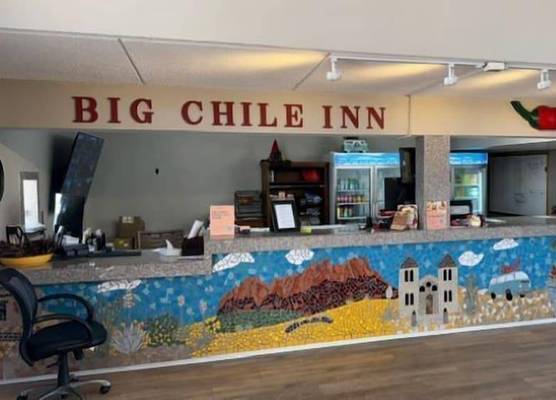 Big Chile Inn & Suites 1