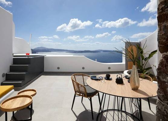 Allure Breeze Suites 1