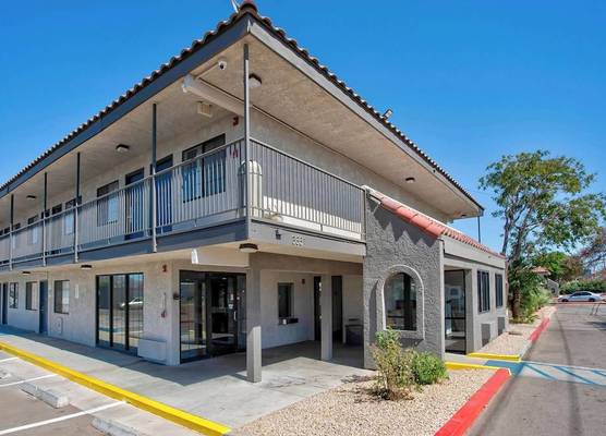 Motel 6-Kingman, AZ - Route 66 East 1