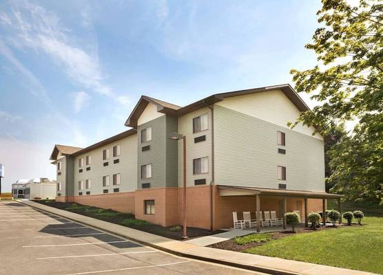 Travelodge by Wyndham Brunswick near Fredrick 1