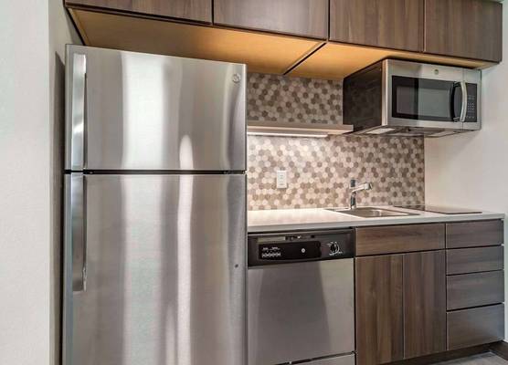 MainStay Suites Milwaukee-Franklin 1
