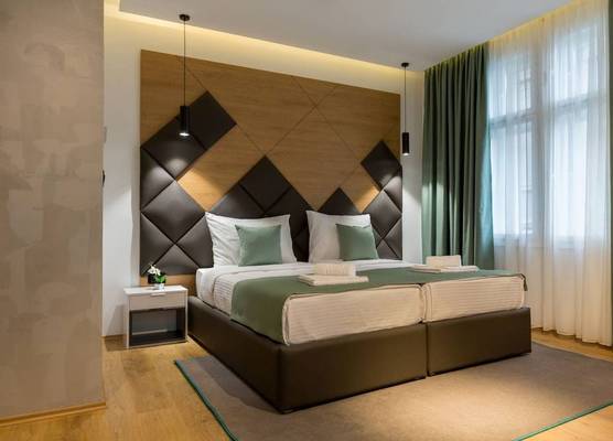 Capital Hotel Garni 1