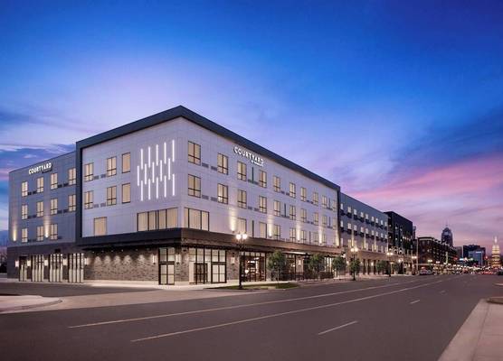 Courtyard by Marriott Lansing Downtown 1