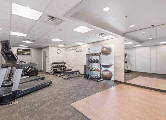 Fairfield Inn & Suites by Marriott Hickory 1