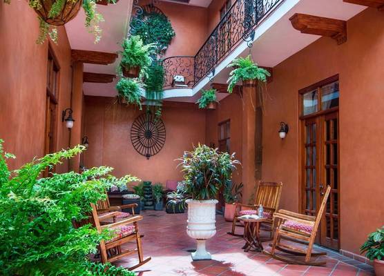 La Isabela Suites 1