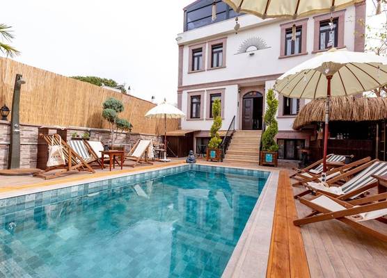 Parna Hotel 1