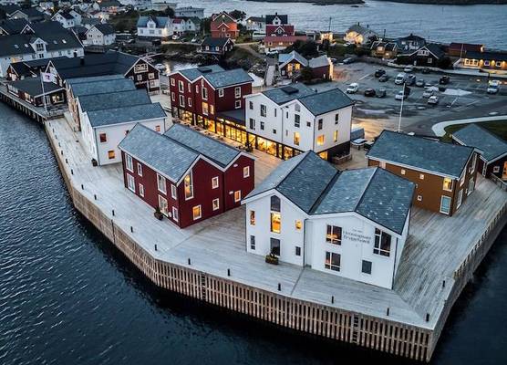 Henningsvær Bryggehotell - by Classic Norway Hotels 1