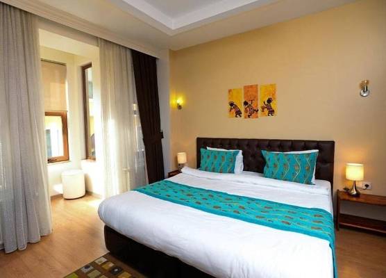 Retropera Hotel 1
