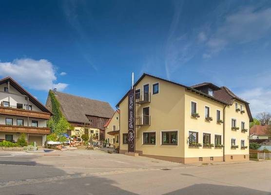 Landhotel Zum Goldenen Kreuz 1