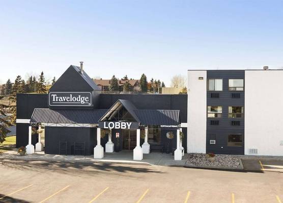 Travelodge by Wyndham Edmonton South 1