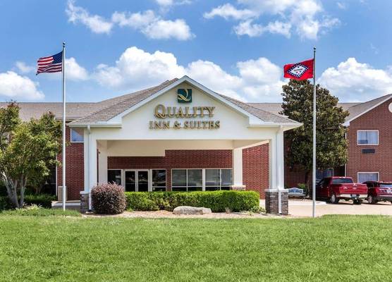 Quality Inn & Suites Mountain Home North 1