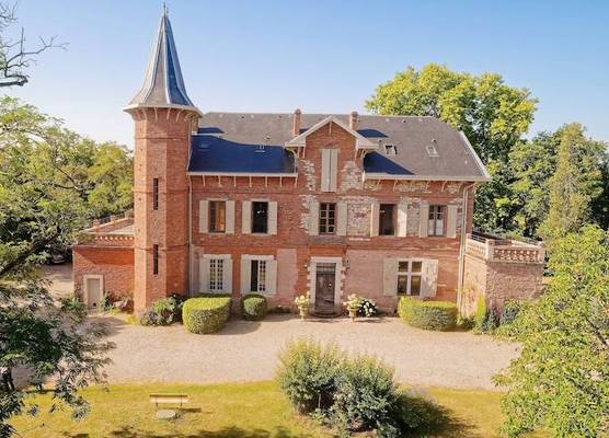 Domaine du Buc, Le Château 1