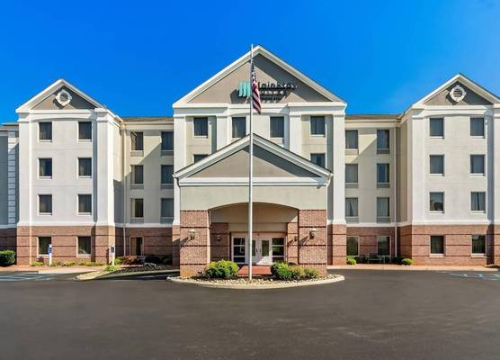 MainStay Suites Roanoke Airport 1
