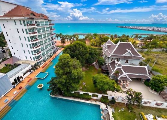 Sunday Sand Beach Pattaya 1