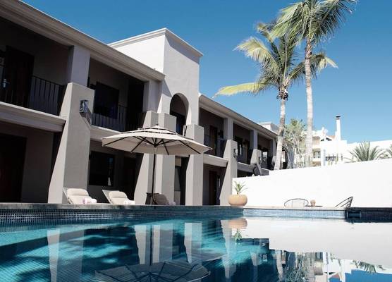SIX TWO FOUR Urban Beach Hotel 1