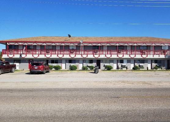 Anchor Motel & RV Park 1
