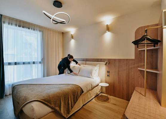 Keystone Hotel & Spa Lyon - Handwritten Collection 1