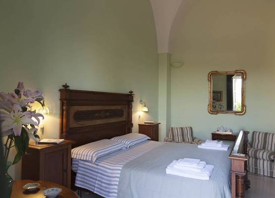 Villa Urso BedWine 1