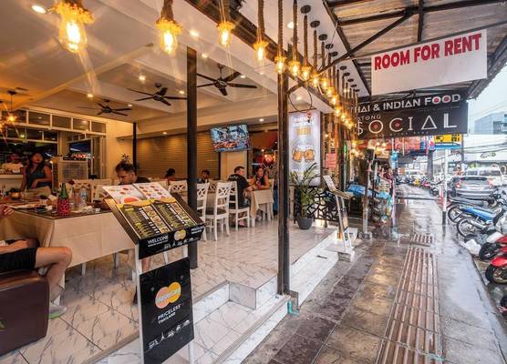 Patong Social Hotel & Restaurant, Patong Beach 1