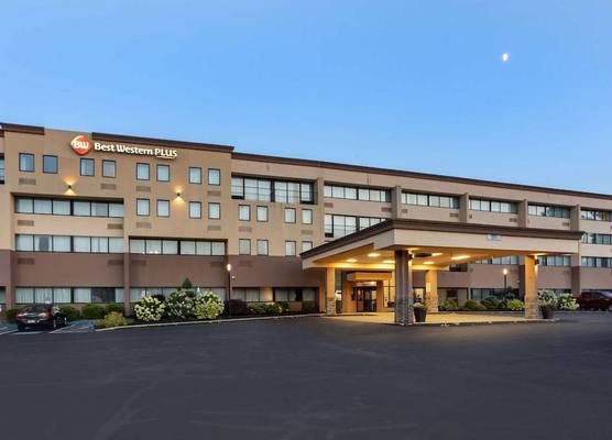 Best Western Plus Reading Inn & Suites 1