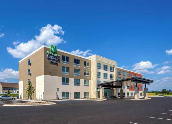 Holiday Inn Express & Suite Milroy - Reedsville By IHG 1