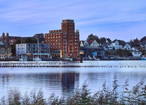 Pier 16 im Pierspeicher 1