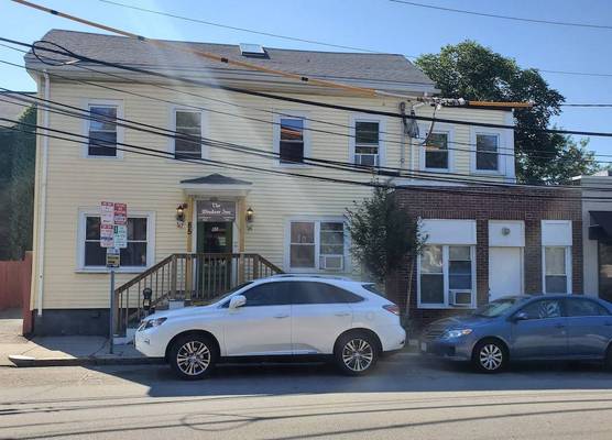 The Windsor Inn 1