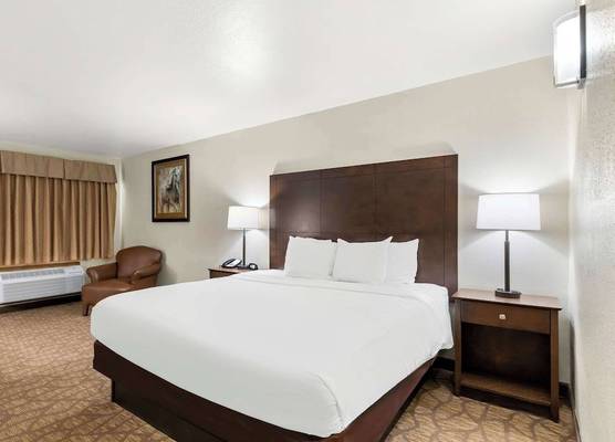 Best Western George West Executive Inn 1