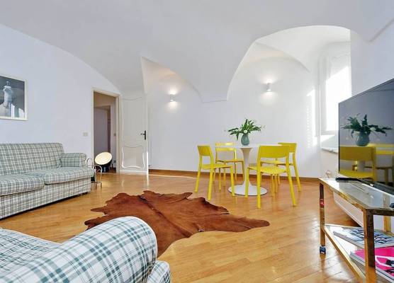 Clementina Charme - My Extra Home 1