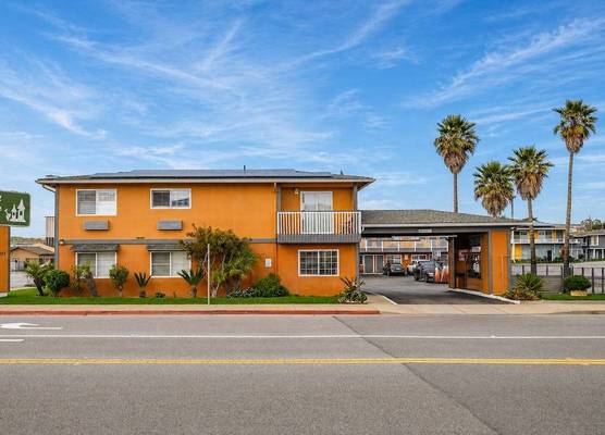 Sand Castle Inn 1
