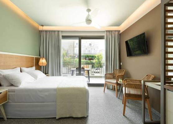 Eco Green Residences & Suites 1