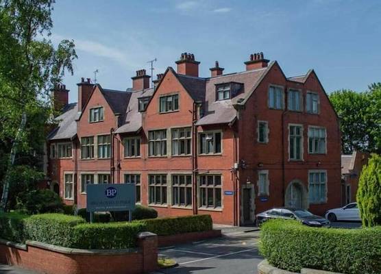 Broadfield Park Hotel by Belvilla 1