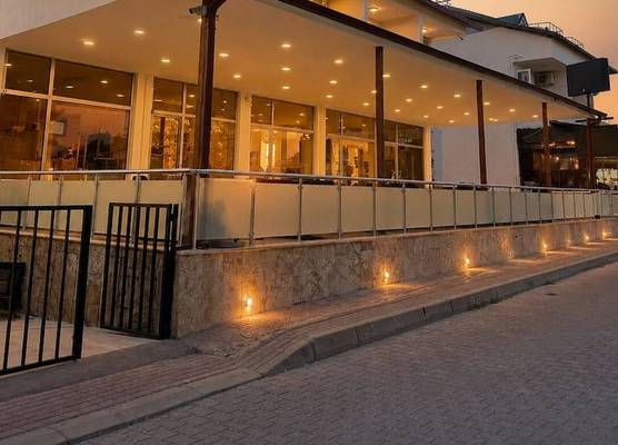 The Selection Otel 1